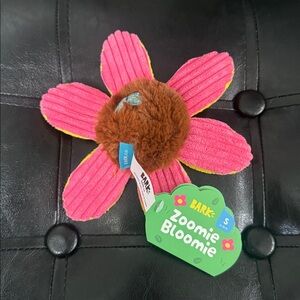New Barkbox Zoomie Bloomie Small Bark Dog Plush Stuffed Crinkle Squeaky Toy